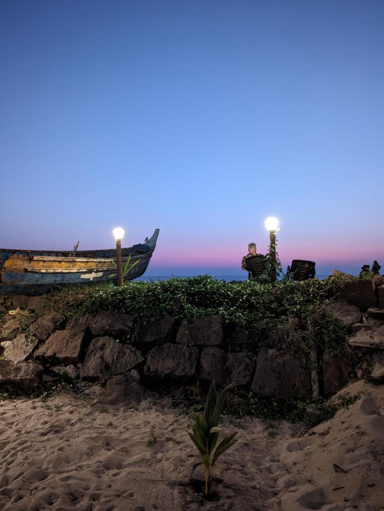 Tripsea Beach Villa Alappuzha Экстерьер фото