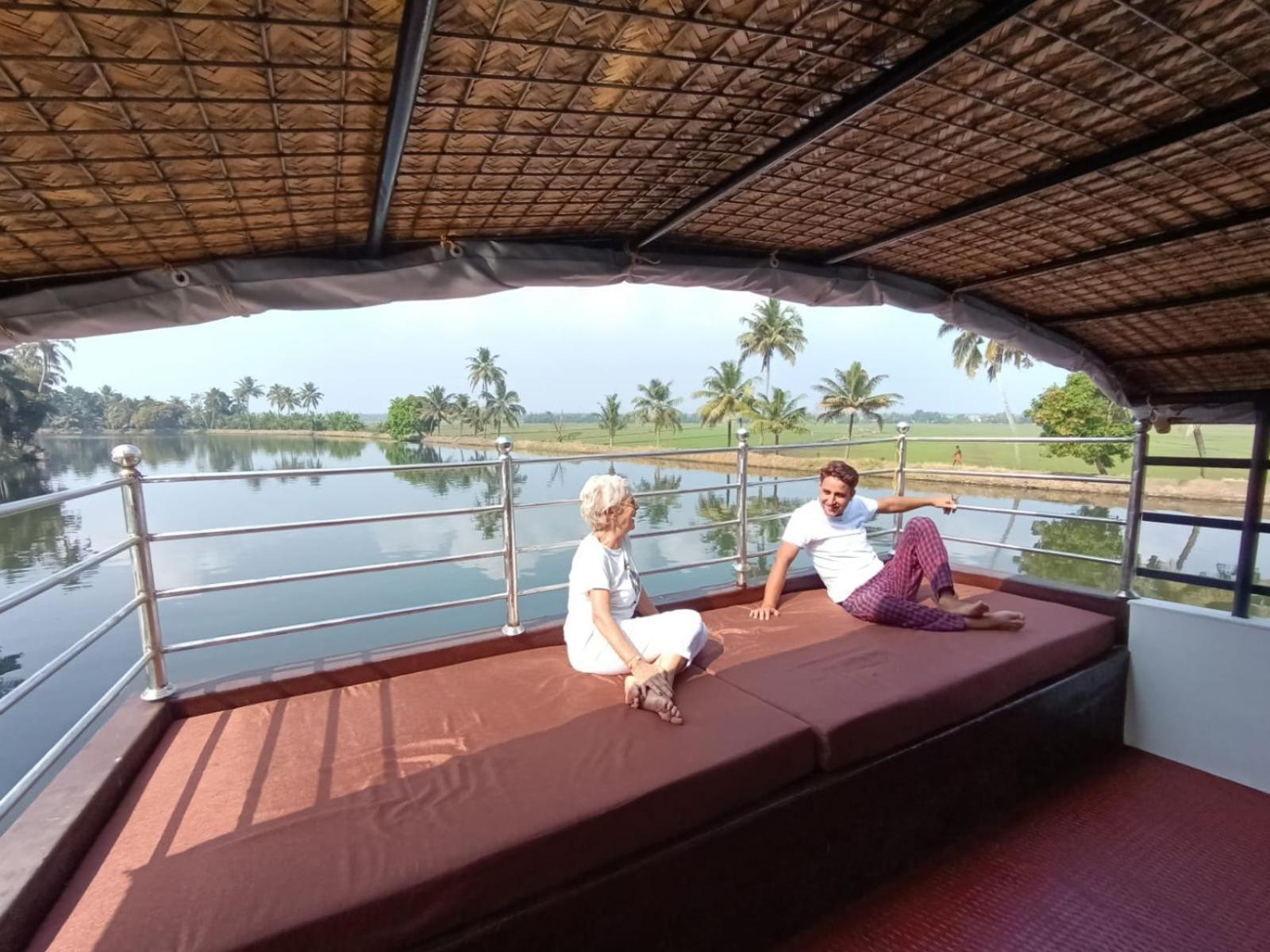 Tripsea Beach Villa Alappuzha Экстерьер фото